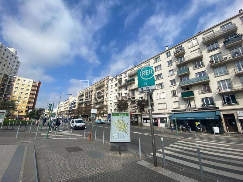 Local commercial - 110 m²