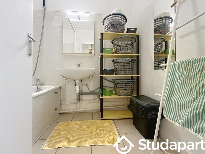 Chambre - 9 m² - 1 pièce