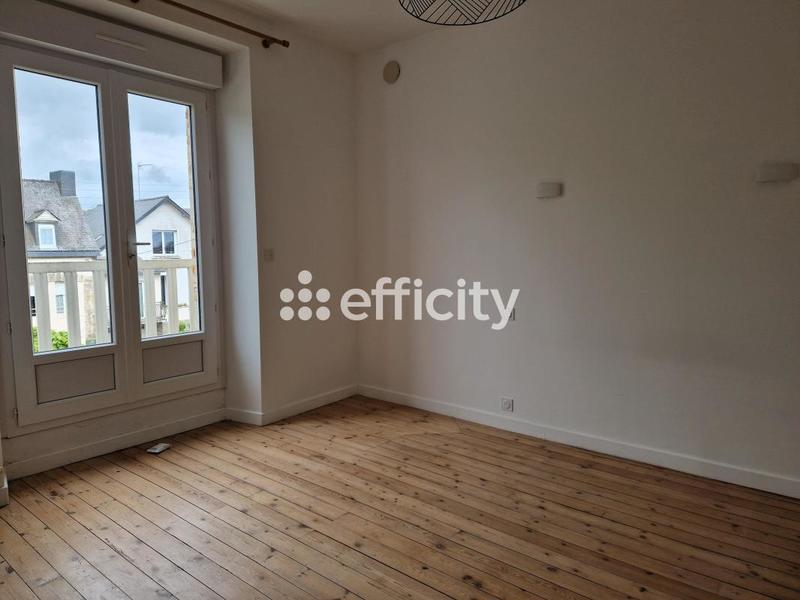 Maison - 197 m² - 9 pièces