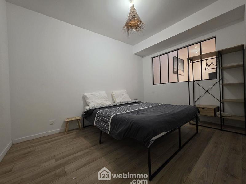 Loft - 128 m² - 6 pièces