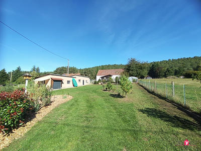 Maison - 260 m² - 7 pièces