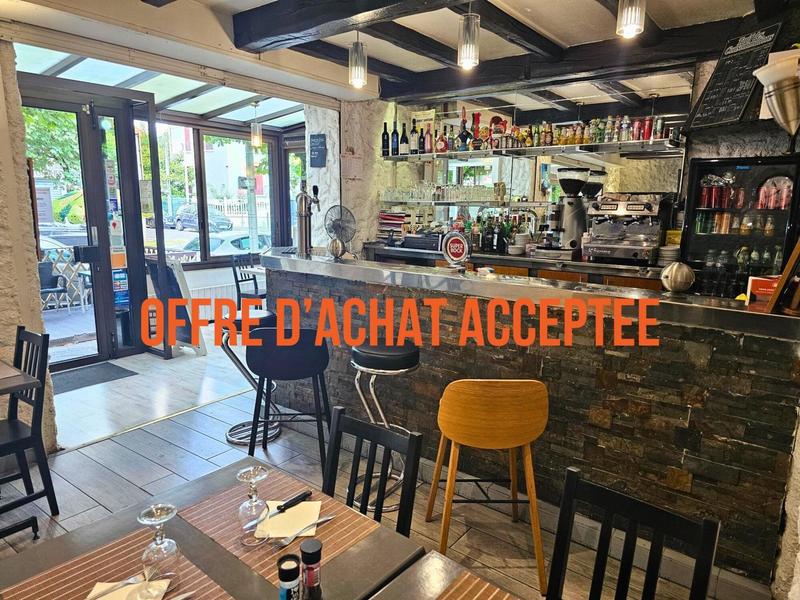 Local commercial - 80 m² - 2 pièces