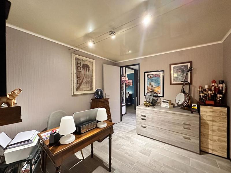 Maison - 95 m² - 5 pièces