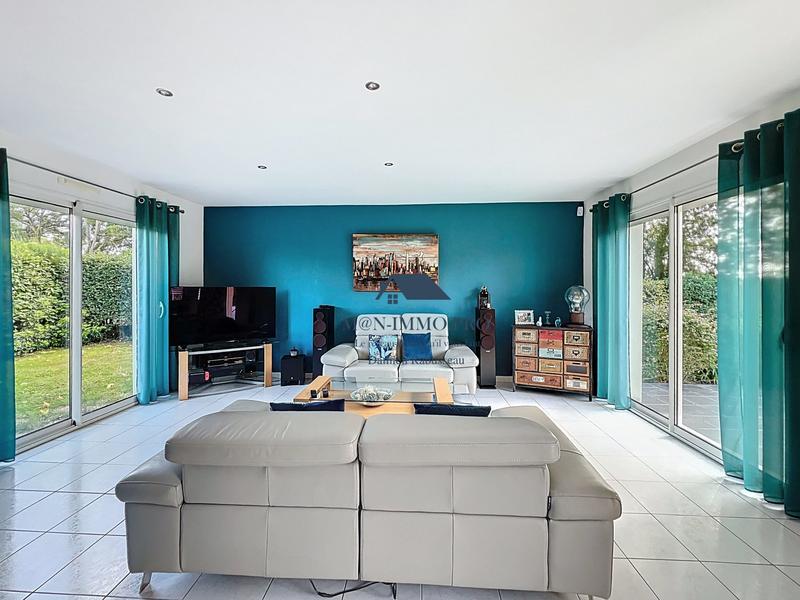 Maison - 187 m² - 8 pièces