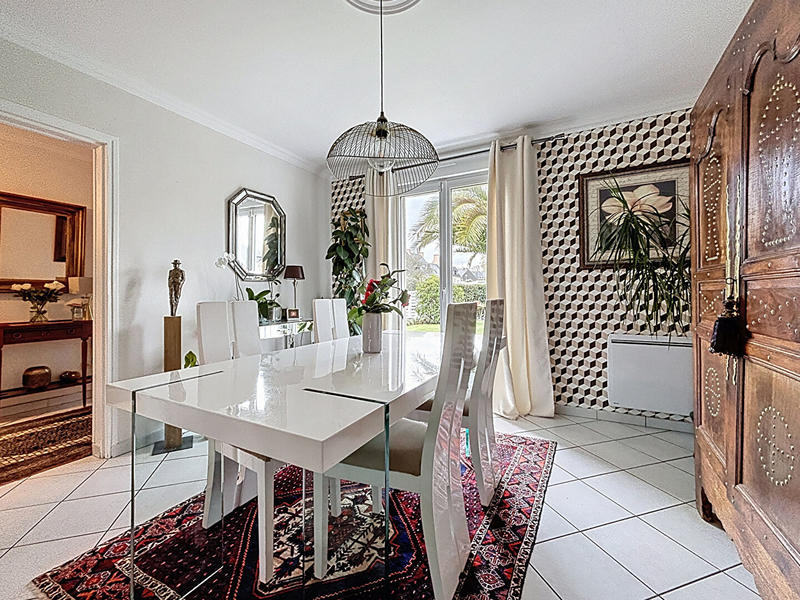 Maison - 110 m² - 6 pièces