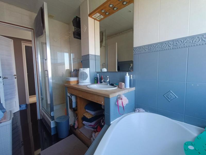 Appartement - 79 m² - 3 pièces