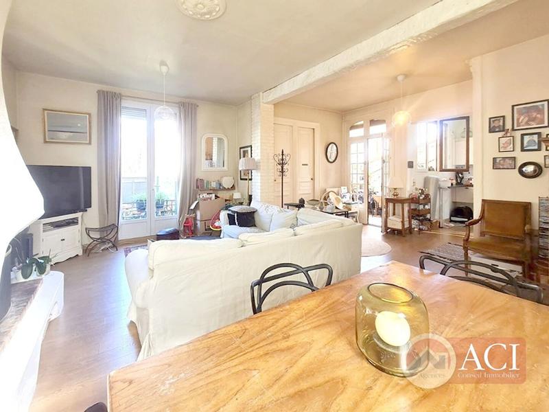 Maison - 102 m² - 4 pièces