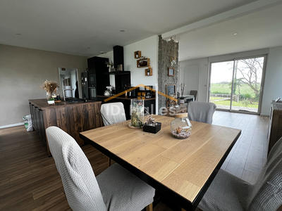 Maison - 170 m² - 7 pièces