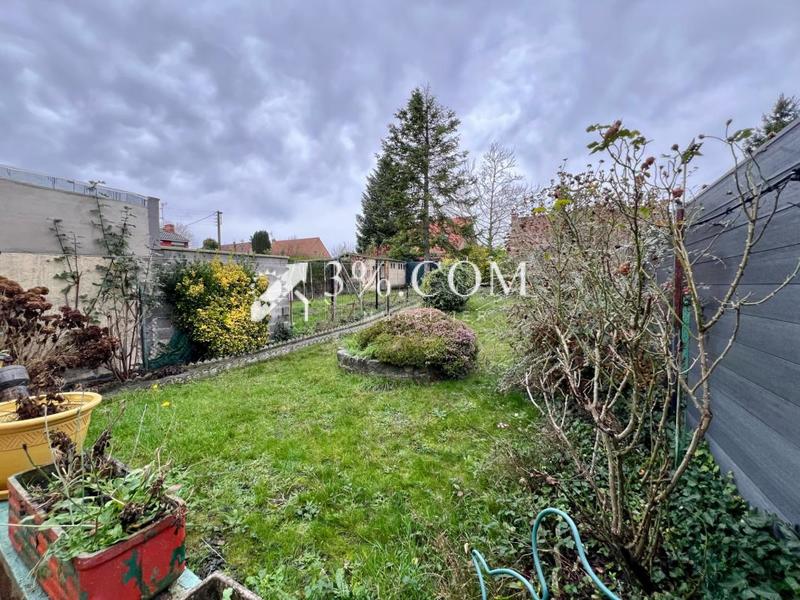 Maison - 95 m² - 4 pièces