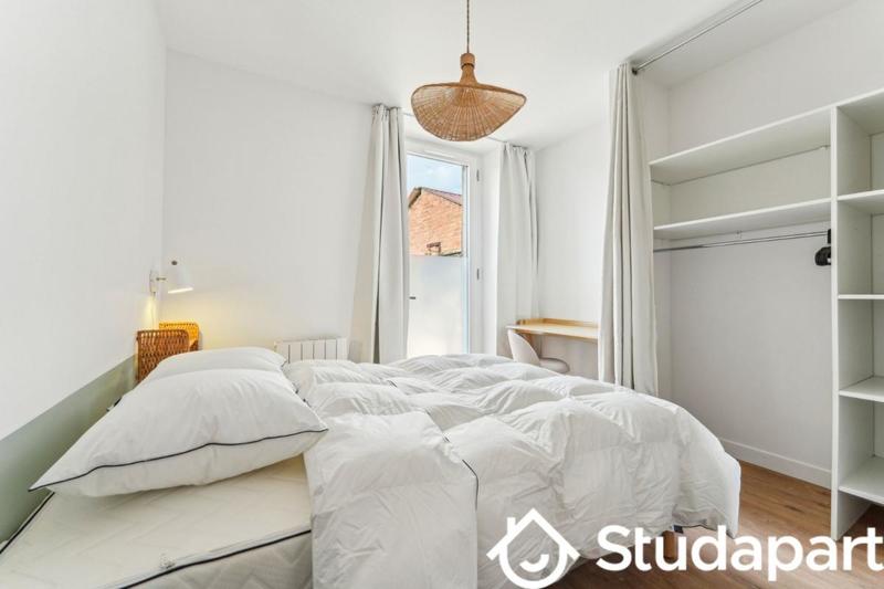 Chambre - 9 m² - 1 pièce