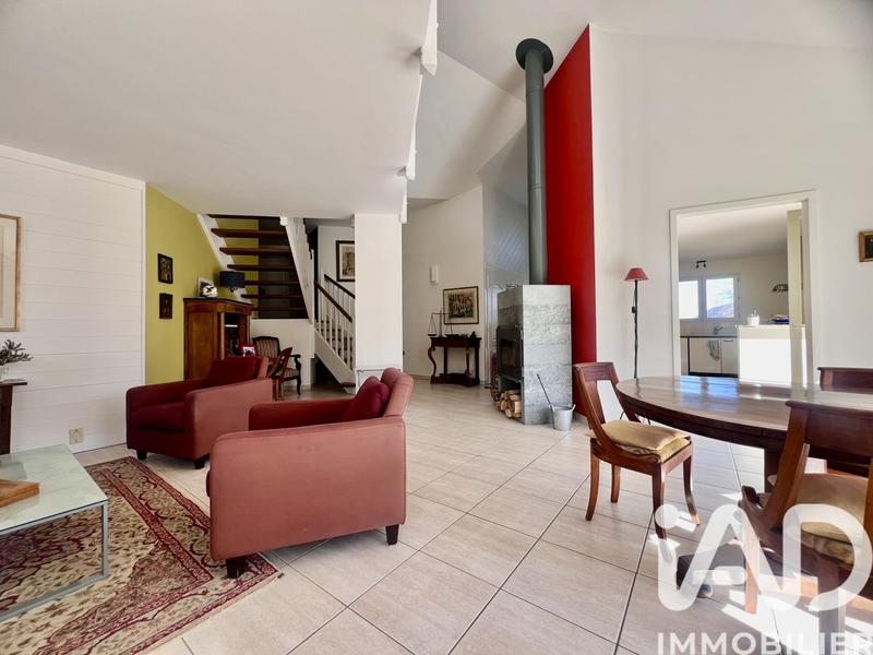 Maison - 185 m² - 6 pièces