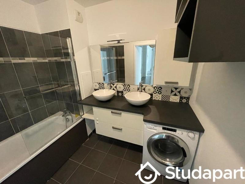 Chambre - 9 m² - 1 pièce