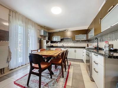 Maison - 190 m² - 6 pièces