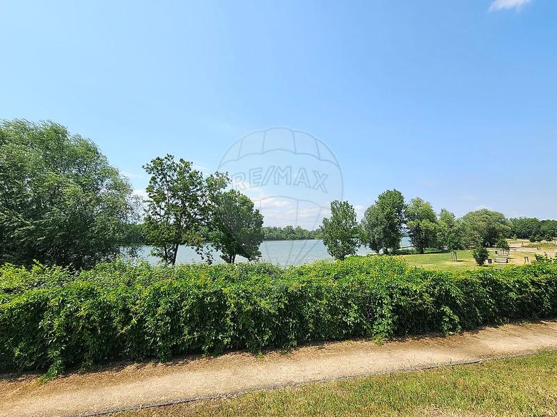 Appartement - 93 m² - 4 pièces