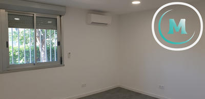 Bureau - 14 m² - 1 pièce