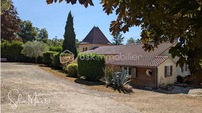 Maison - 190 m² - 6 pièces