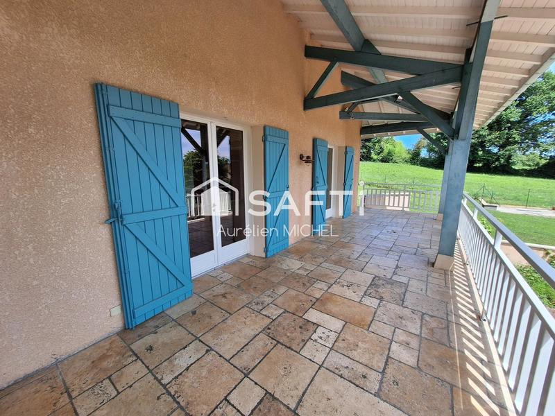 Maison - 245 m² - 9 pièces