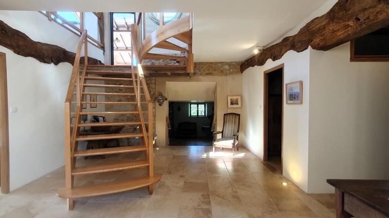 Propriété - 442 m² - 12 pièces