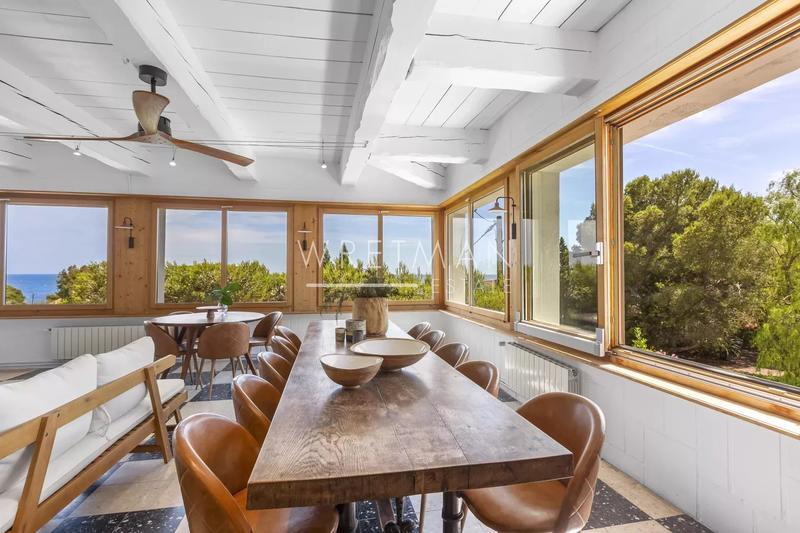 Maison - 515 m² - 12 pièces