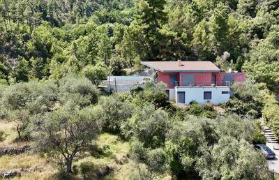 Villa - 222 m² - 6 pièces