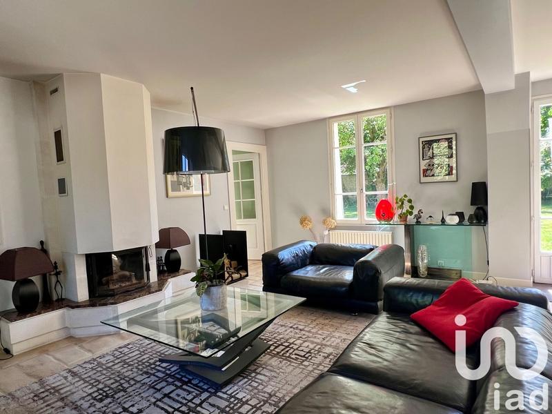 Maison - 203 m² - 8 pièces