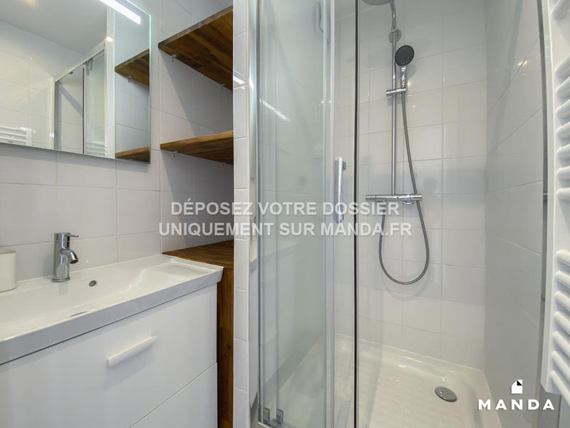 Chambre - 11 m² - 7 pièces