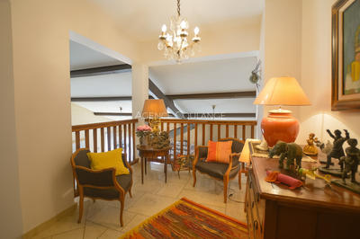 Maison - 170 m² - 6 pièces