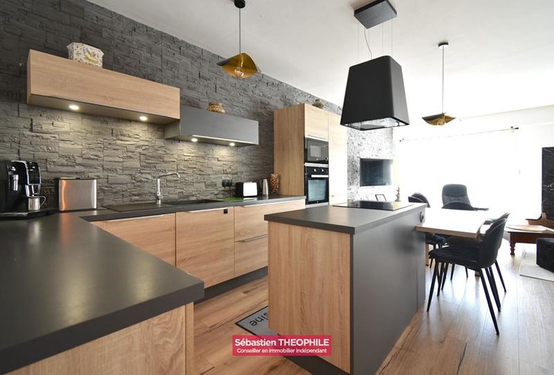 Maison - 194 m² - 6 pièces