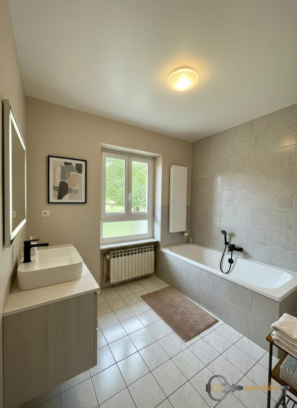 Maison - 261 m² - 10 pièces