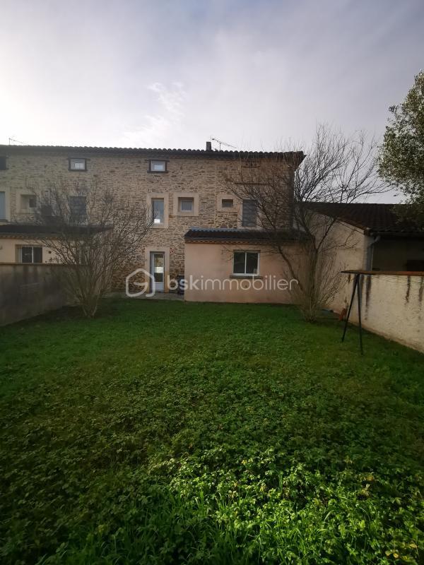 Maison en pierre - 102 m² - 5 pièces