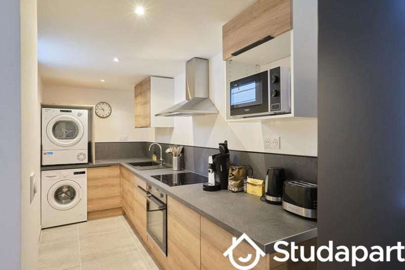 Chambre - 12 m² - 1 pièce