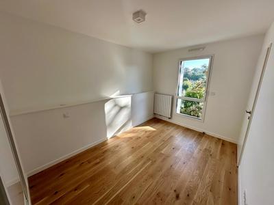Appartement - 110 m² - 4 pièces