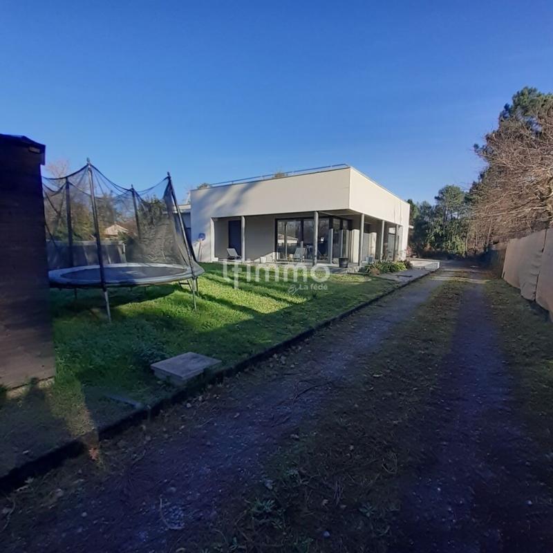 Maison - 140 m² - 6 pièces