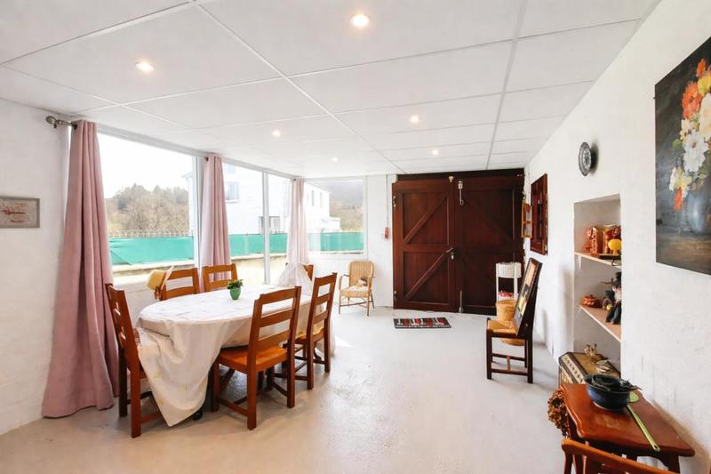 Maison - 151 m² - 8 pièces