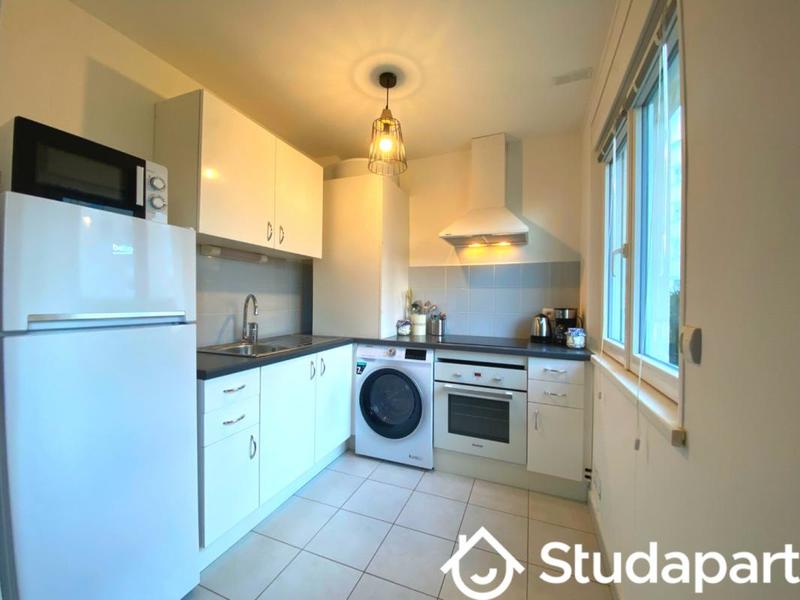 Chambre - 11 m² - 1 pièce