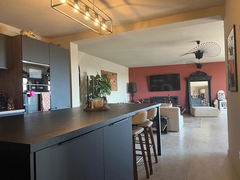 Appartement - 117 m² - 4 pièces