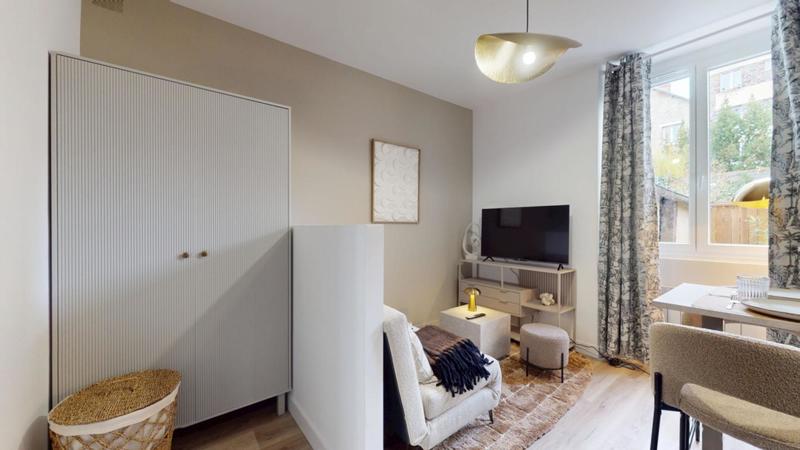 Studio - 14 m² - 2 pièces