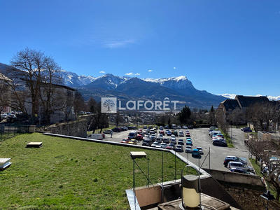 Appartement - 56 m² - 2 pièces