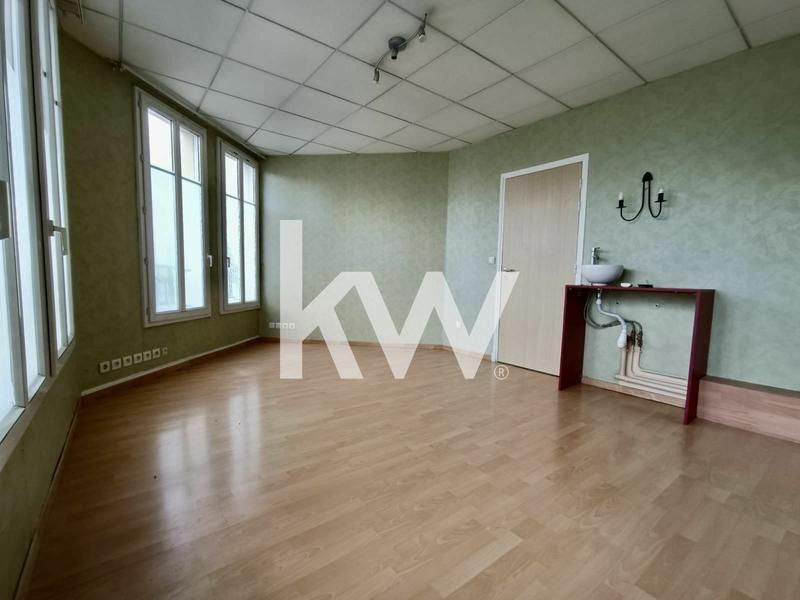 Magasins - 308 m² - 16 pièces