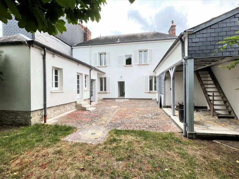 Maison - 140 m² - 6 pièces