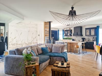 Maison - 122 m² - 5 pièces