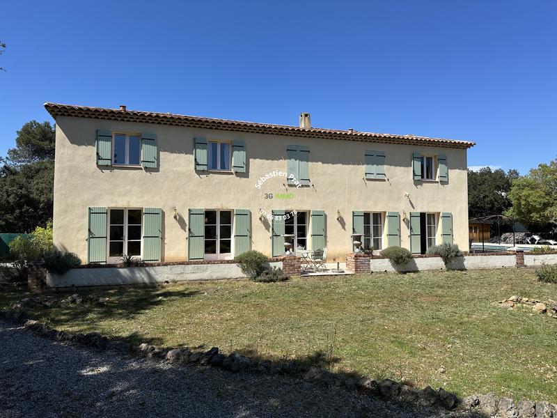 Bastide - 235 m² - 9 pièces