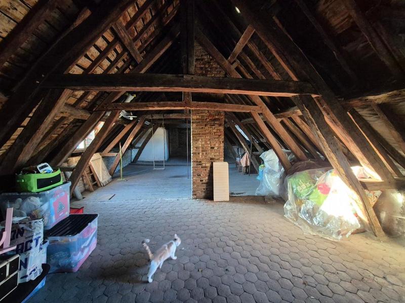 Maison - 300 m² - 8 pièces