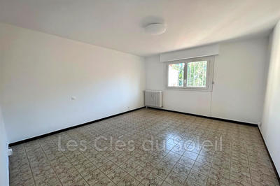 Appartement - 81 m² - 3 pièces