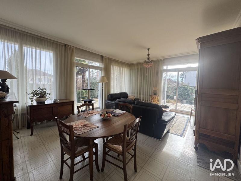 Maison - 174 m² - 5 pièces