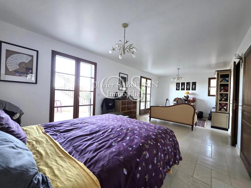 Villa - 250 m² - 7 pièces