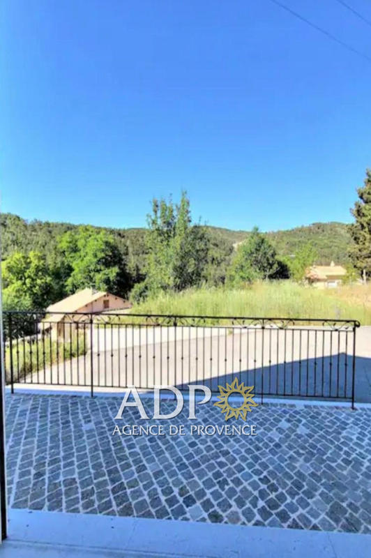 Maison - 200 m² - 5 pièces