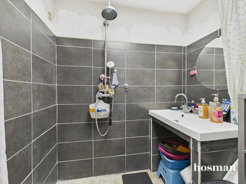 Maison - 93 m² - 4 pièces