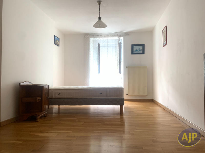 Maison - 121 m² - 5 pièces