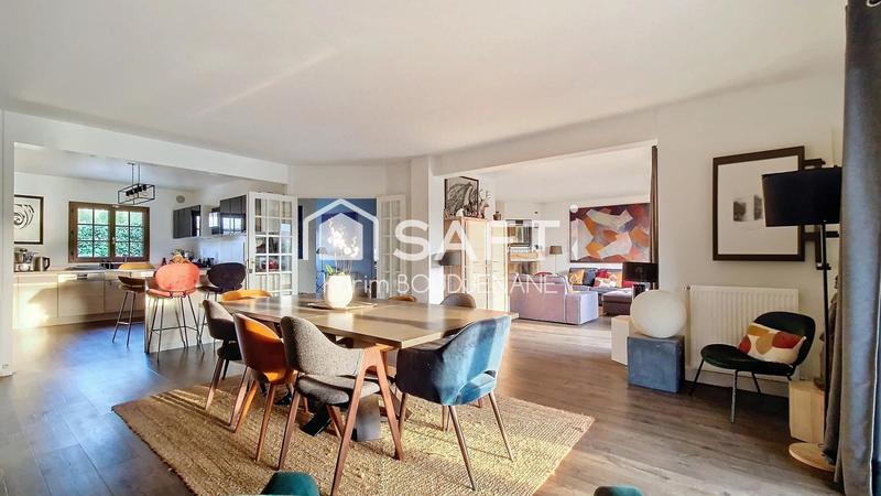 Maison - 215 m² - 7 pièces